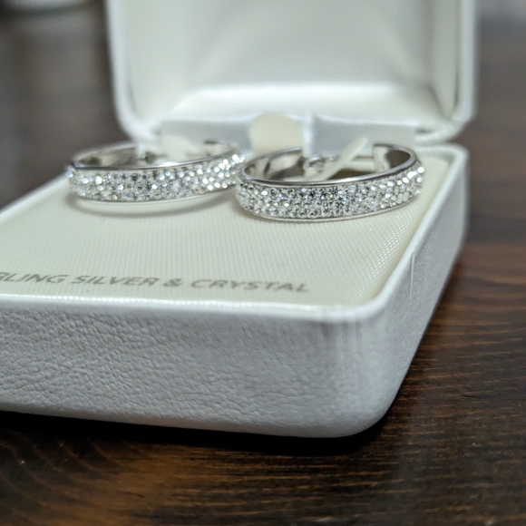 New Zales Sterling Silver & Crystal Hoop Earrings - Picture 4 of 4